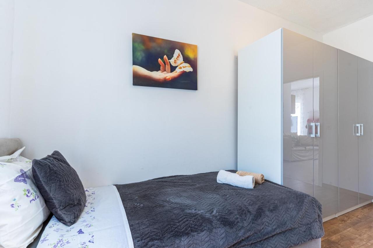Apartments Tatjana II Црес Экстерьер фото